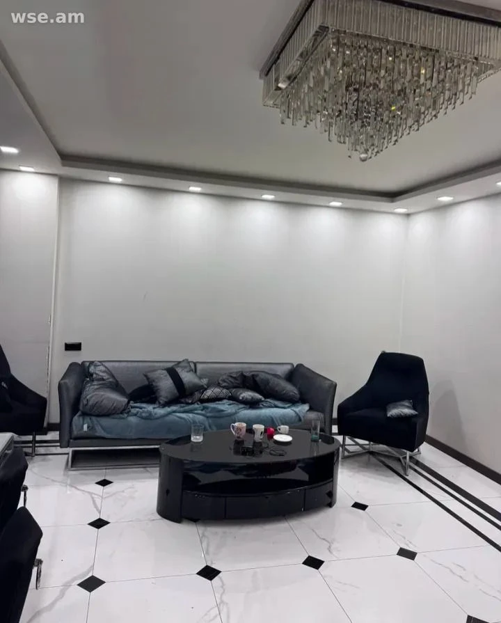 2-комн., 95 м², 2/9 эт., улица Рафаэля Лемкина 14