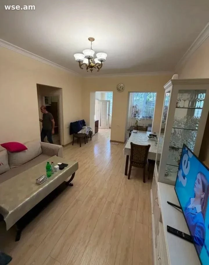 3-комн., 87 м², 3-этажный, улица Айгедзор 7