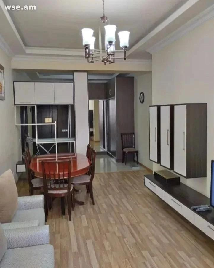 3-комн., 80 м², 15/15 эт., улица Никогаоса Адонца 8