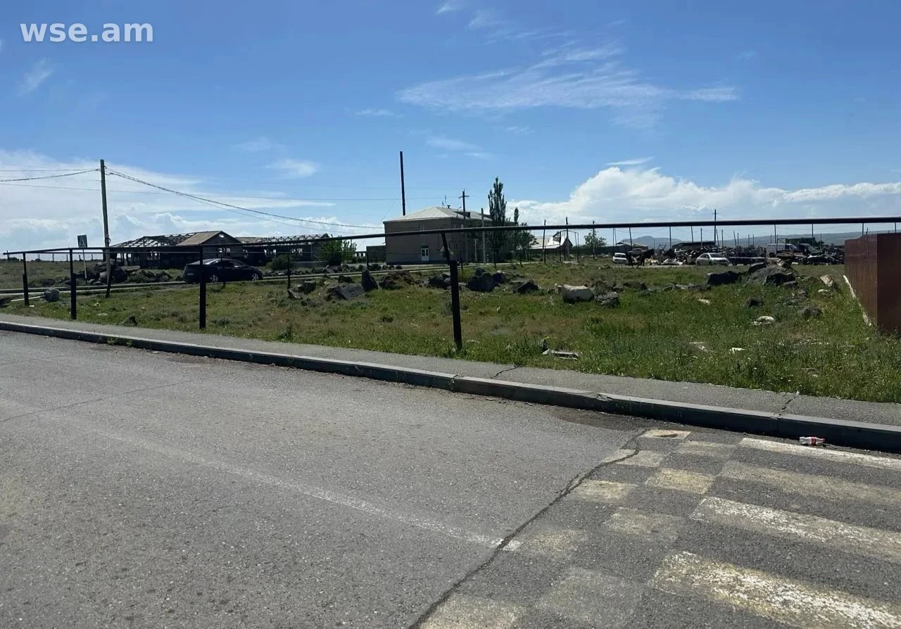 2-комн., 400 м², 1/9 эт., Միքայել Նալբանդյանի փողոց 11, 11