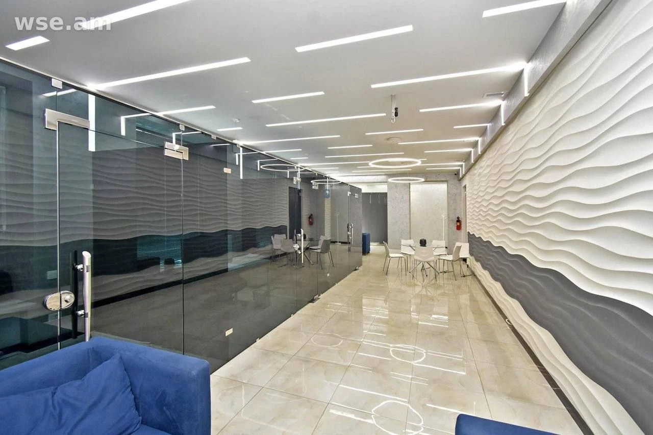 5-комн., 200 м², 1/5 эт., улица Капанцян