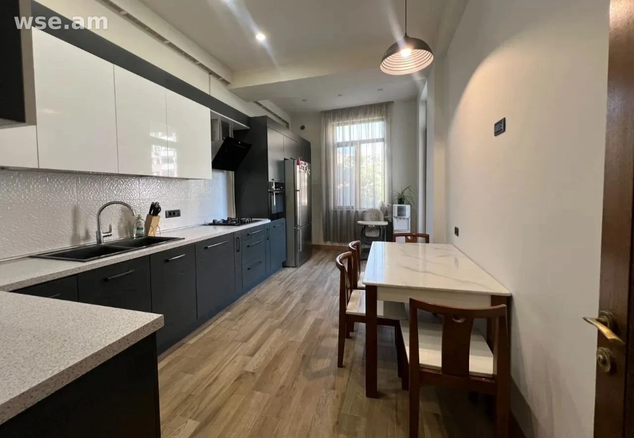 4-комн., 110 м², 4/15 эт., улица Арама 82-84