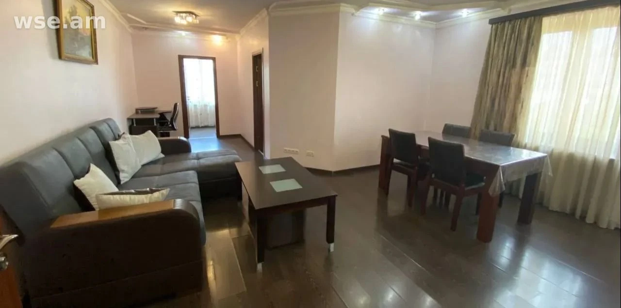 3-комн., 58 м², 5/5 эт., проспект Месропа Маштоца 5