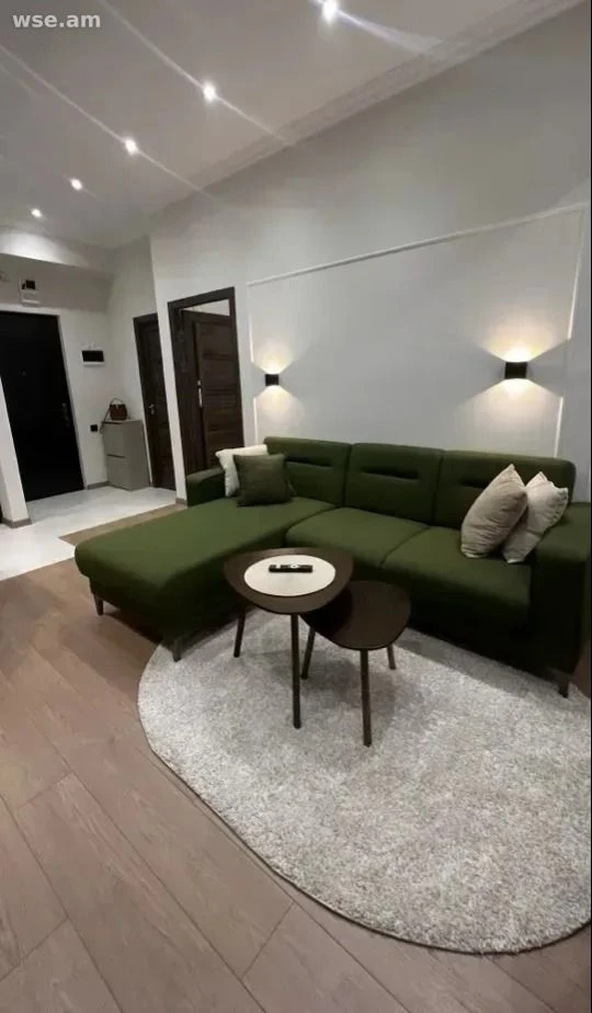 2-комн., 48 м², 2/8 эт., улица Никогаоса Адонца 2/5