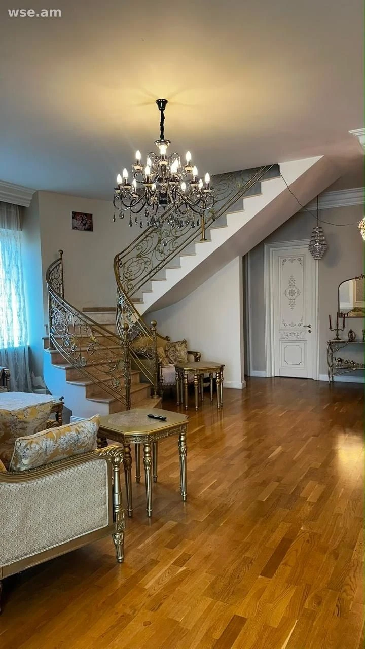 6-комн., 210 м², 3/3 эт., проспект Месропа Маштоца 58