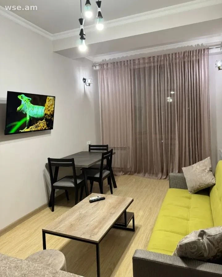 2-комн., 50 м², 6/8 эт., улица Никогаоса Адонца 4/3