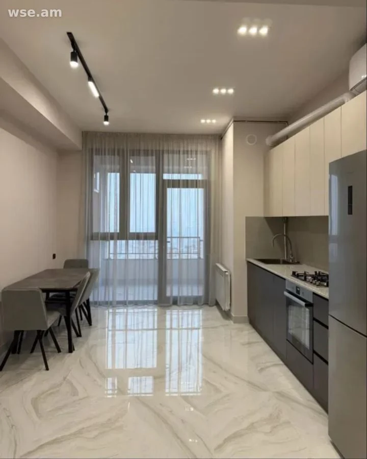 3-комн., 81 м², 13/16 эт., улица Мамиконянца 45/1
