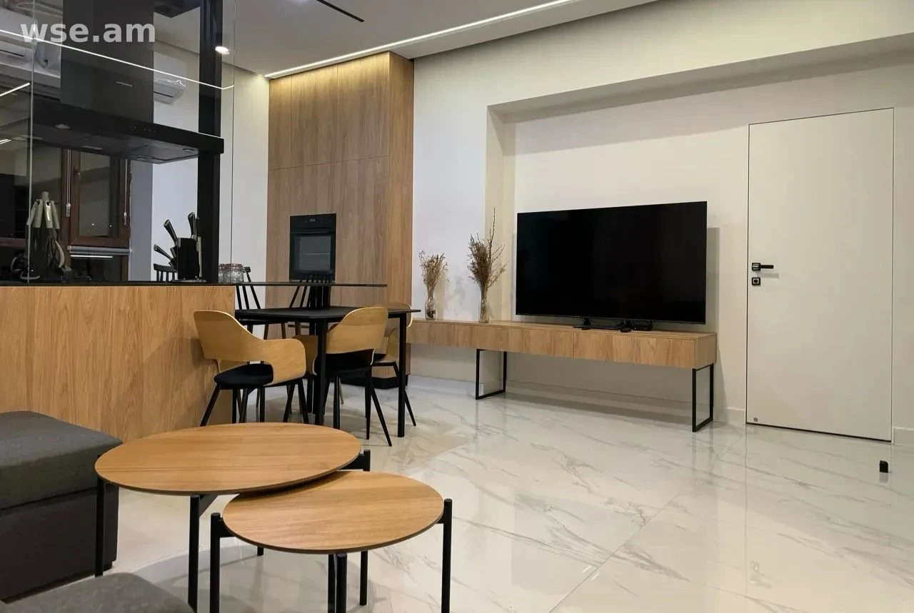 3-комн., 70 м², 12/13 эт., Улица Чаренца 70/8