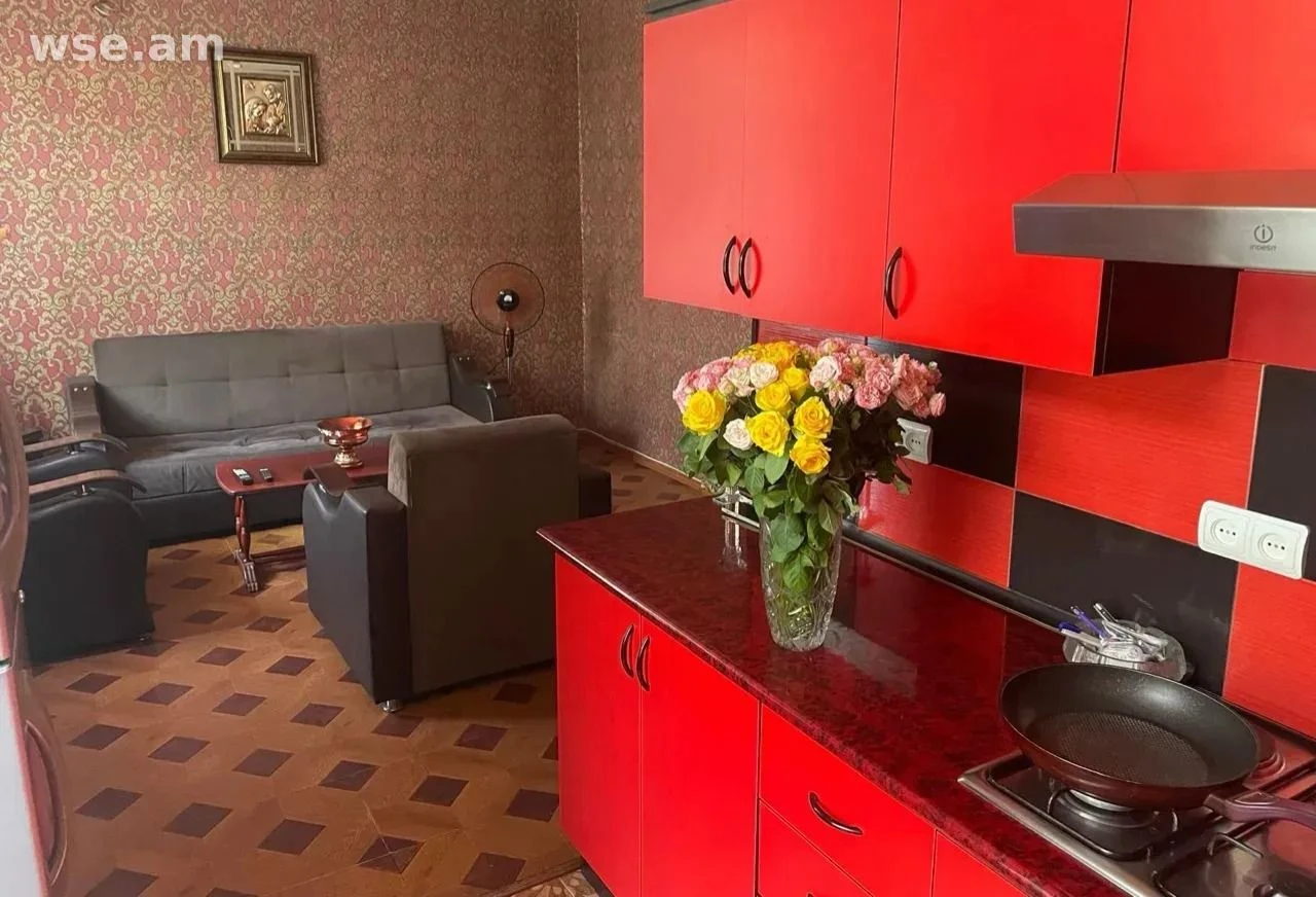 2-комн., 55 м², 1/5 эт., улица Гарегина Нжде