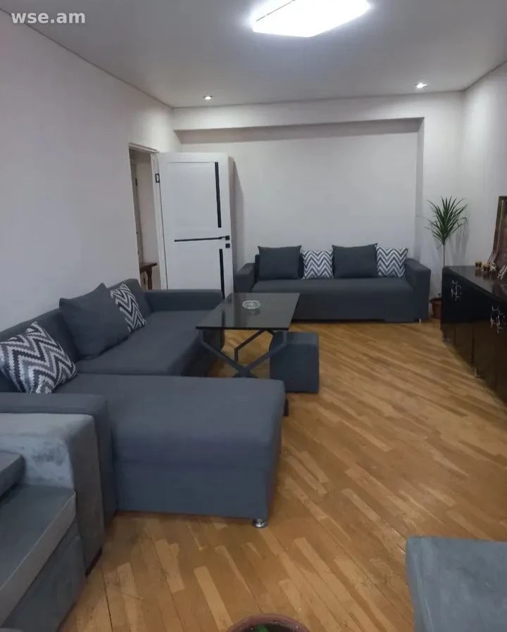 3-комн., 72 м², 9/9 эт., ул. Бадала Мурадяна