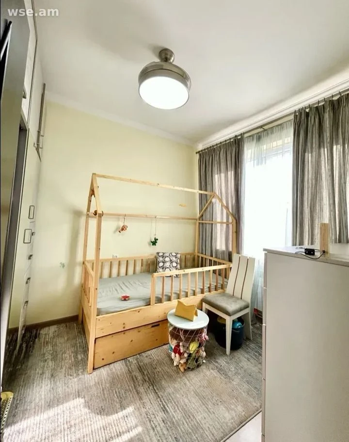 3-комн., 96 м², 2/2 эт., улица Тычина