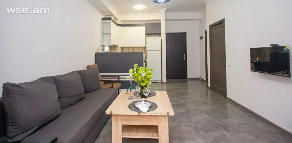 2-комн., 45 м², 4/8 эт., улица Никогаоса Адонца