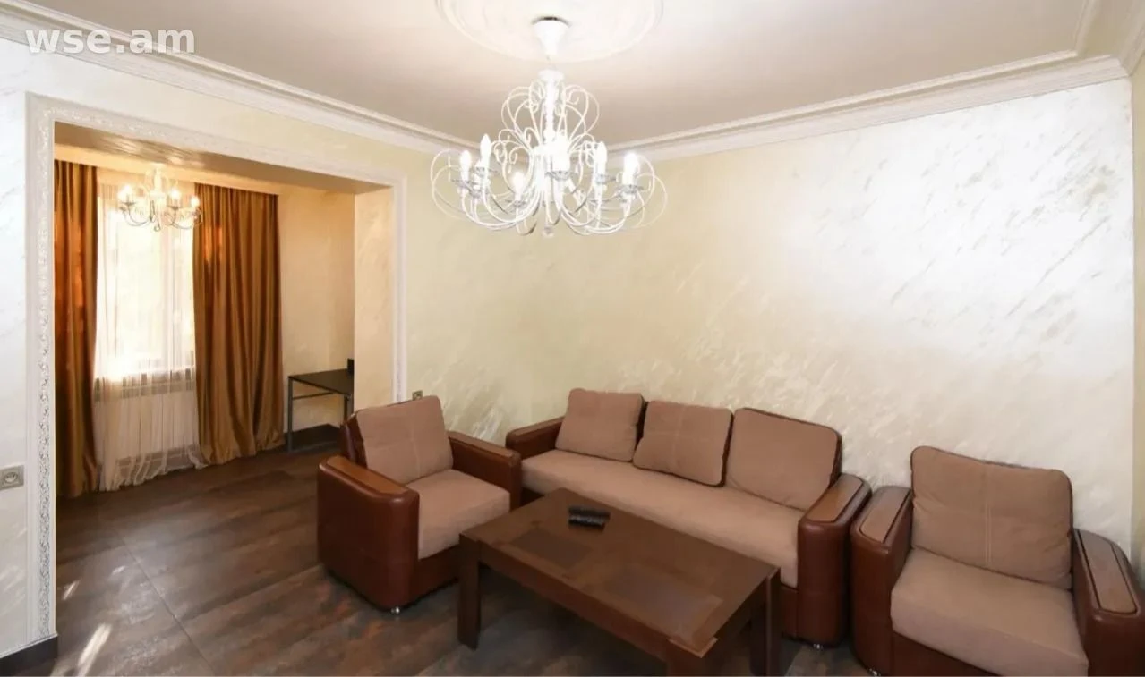 3-комн., 83 м², 2/4 эт., улица Сурб Григора Лусаворича 12