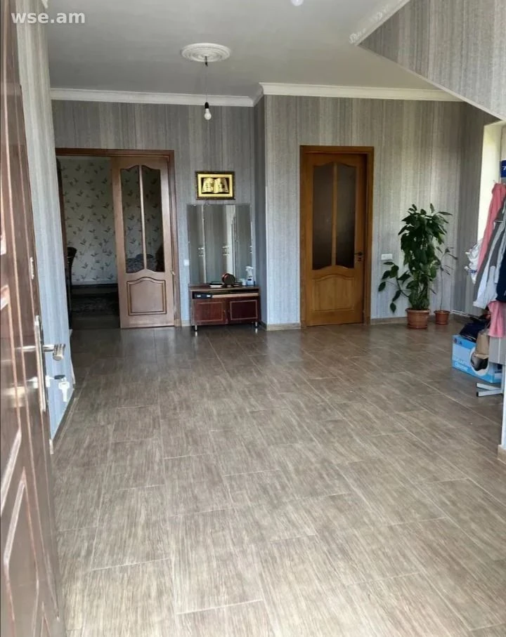 5-room house, 240 m², 2-storey, 3rd street Kentronakan 7