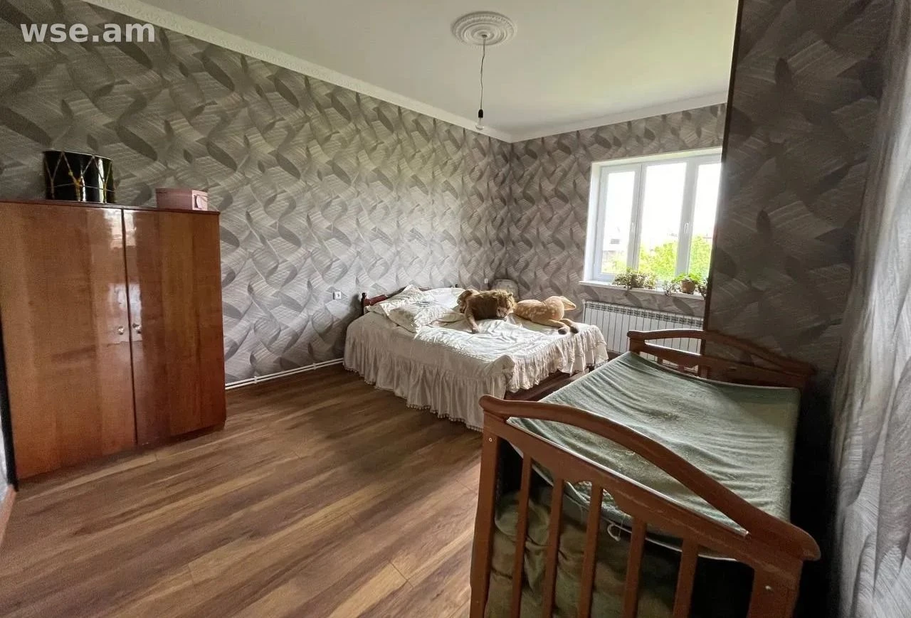 5-room house, 240 m², 2-storey, 3rd street Kentronakan 7