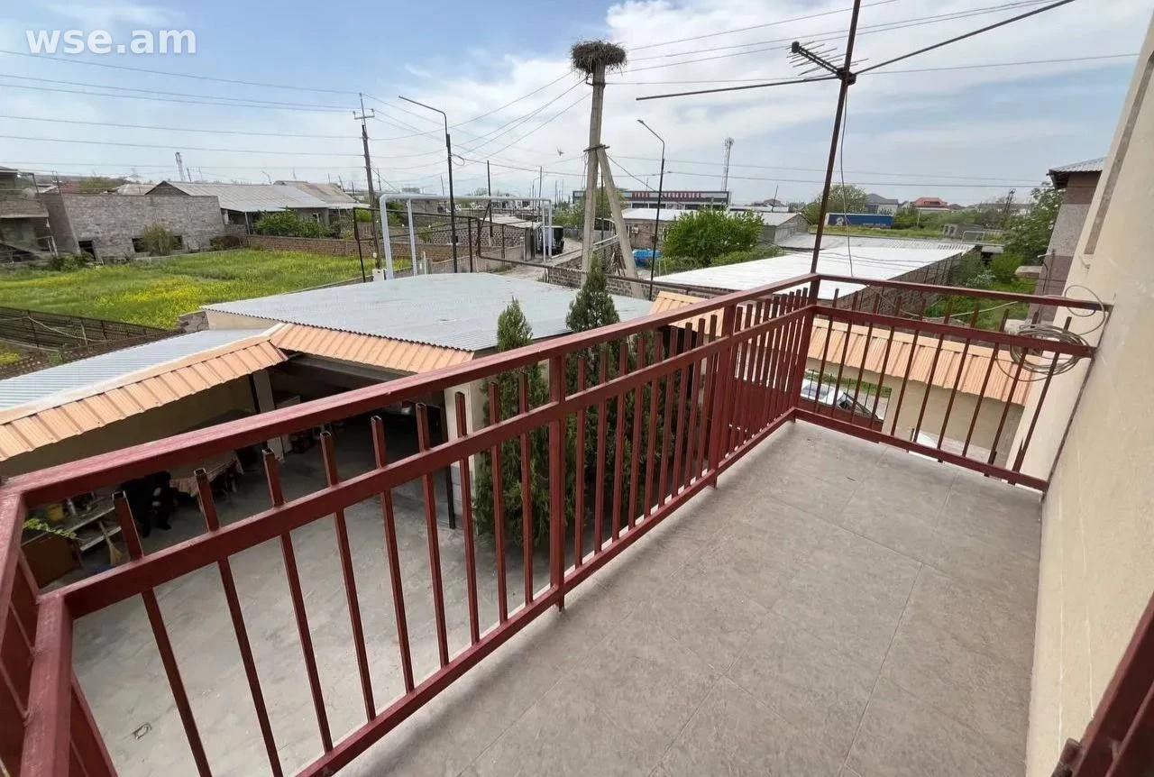 5-room house, 240 m², 2-storey, 3rd street Kentronakan 7