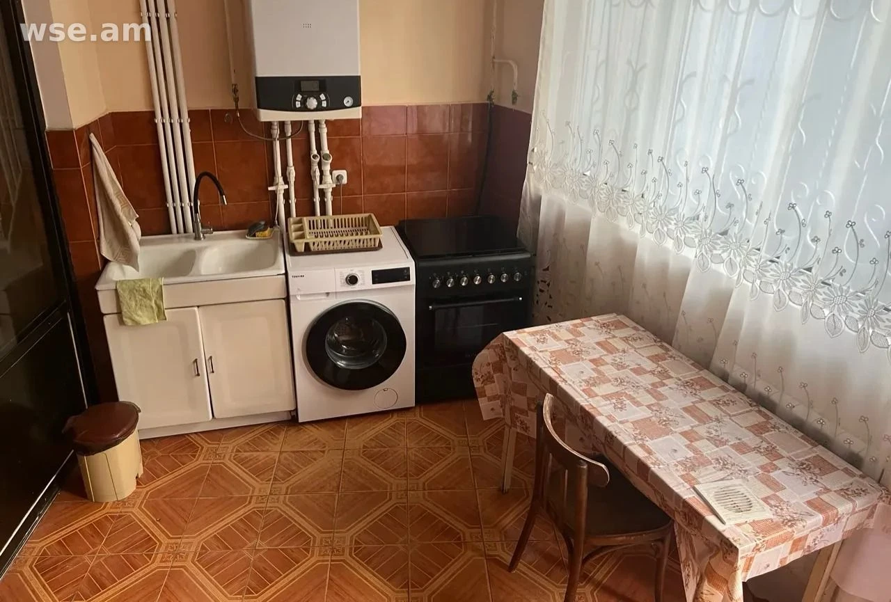 5-комн., 200 м², 4-этажный, Улица братьев Григория и Саргиса Гурзадянов