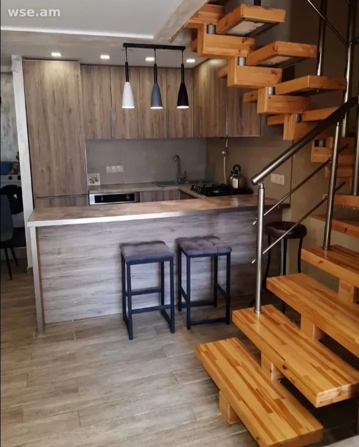 3-комн., 76 м², 2-этажный, улица Агюсагорцнери