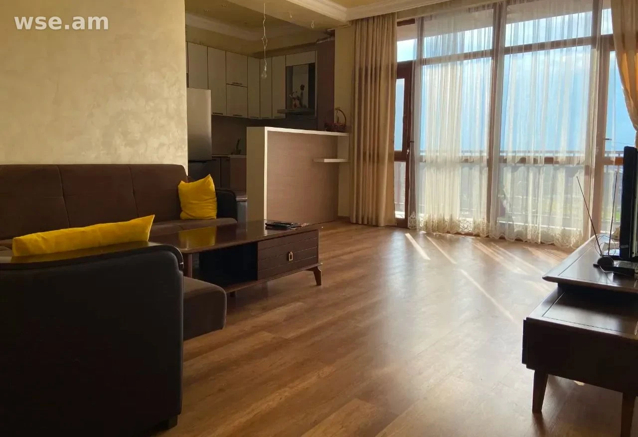 2-комн., 64 м², 3/11 эт., улица Багреванда