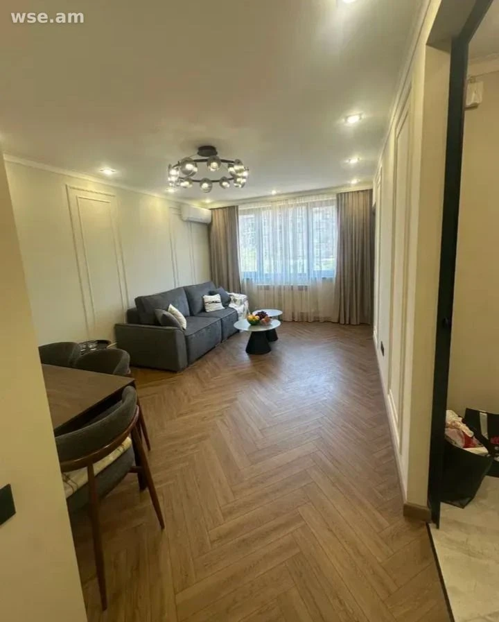 3-комн., 70 м², 3/5 эт., проспект Комитаса 27