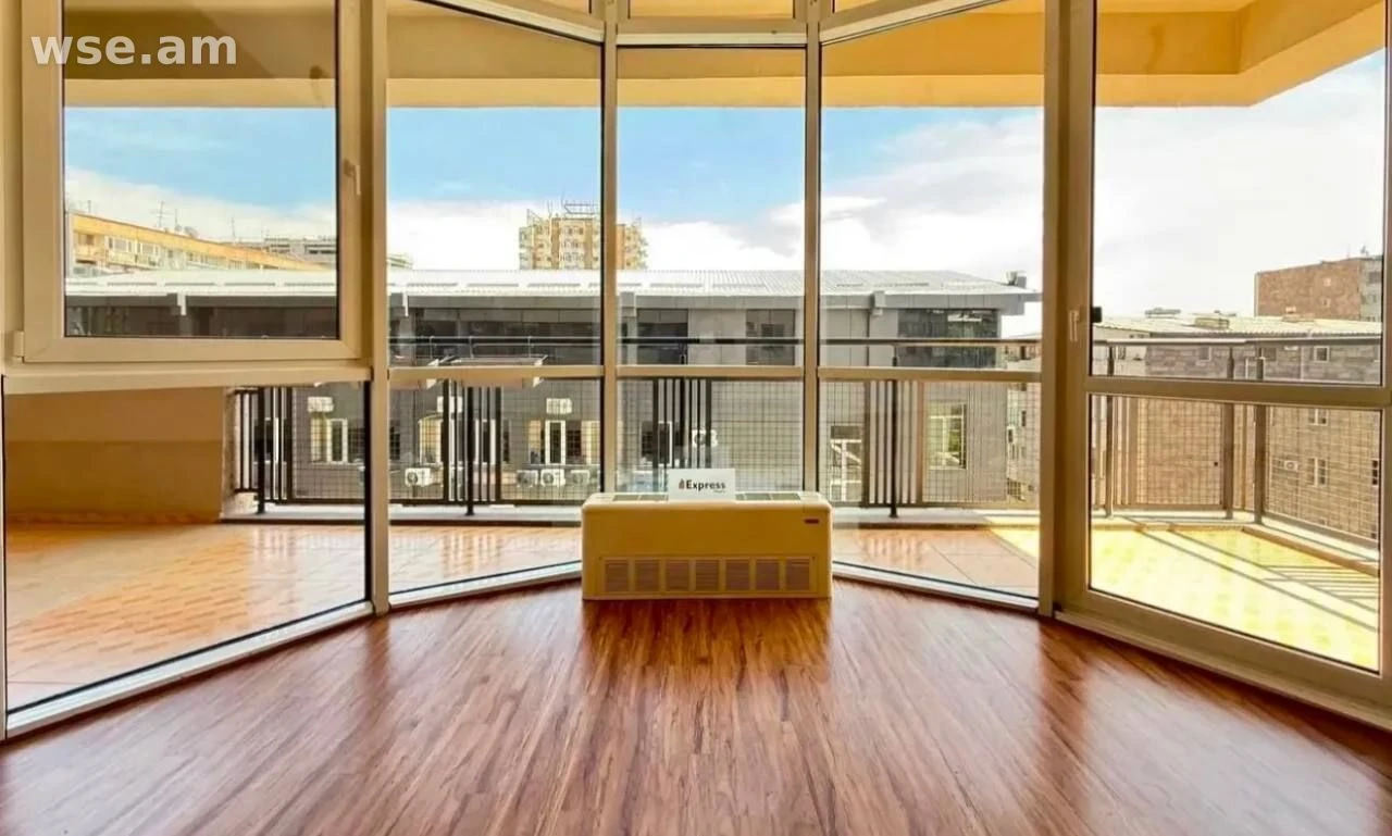 4-комн., 230 м², 6/12 эт., улица Амиряна 27
