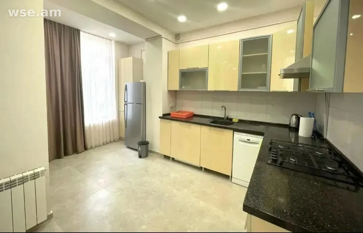 3-комн., 90 м², 8/12 эт., улица Налбандяна 7/1