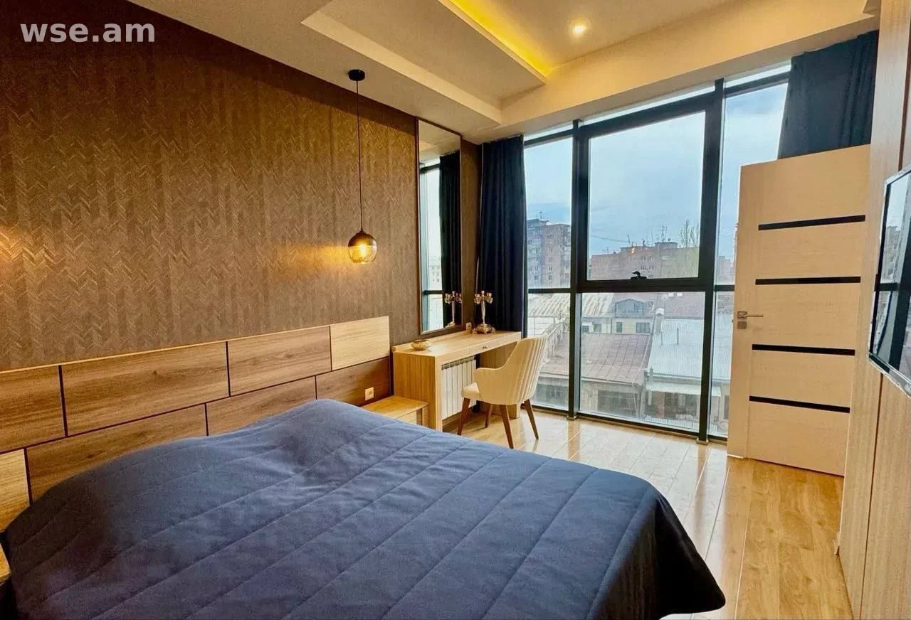 4-room, 98 m², 6/12 floor, 106/1 Nalbandyan Street