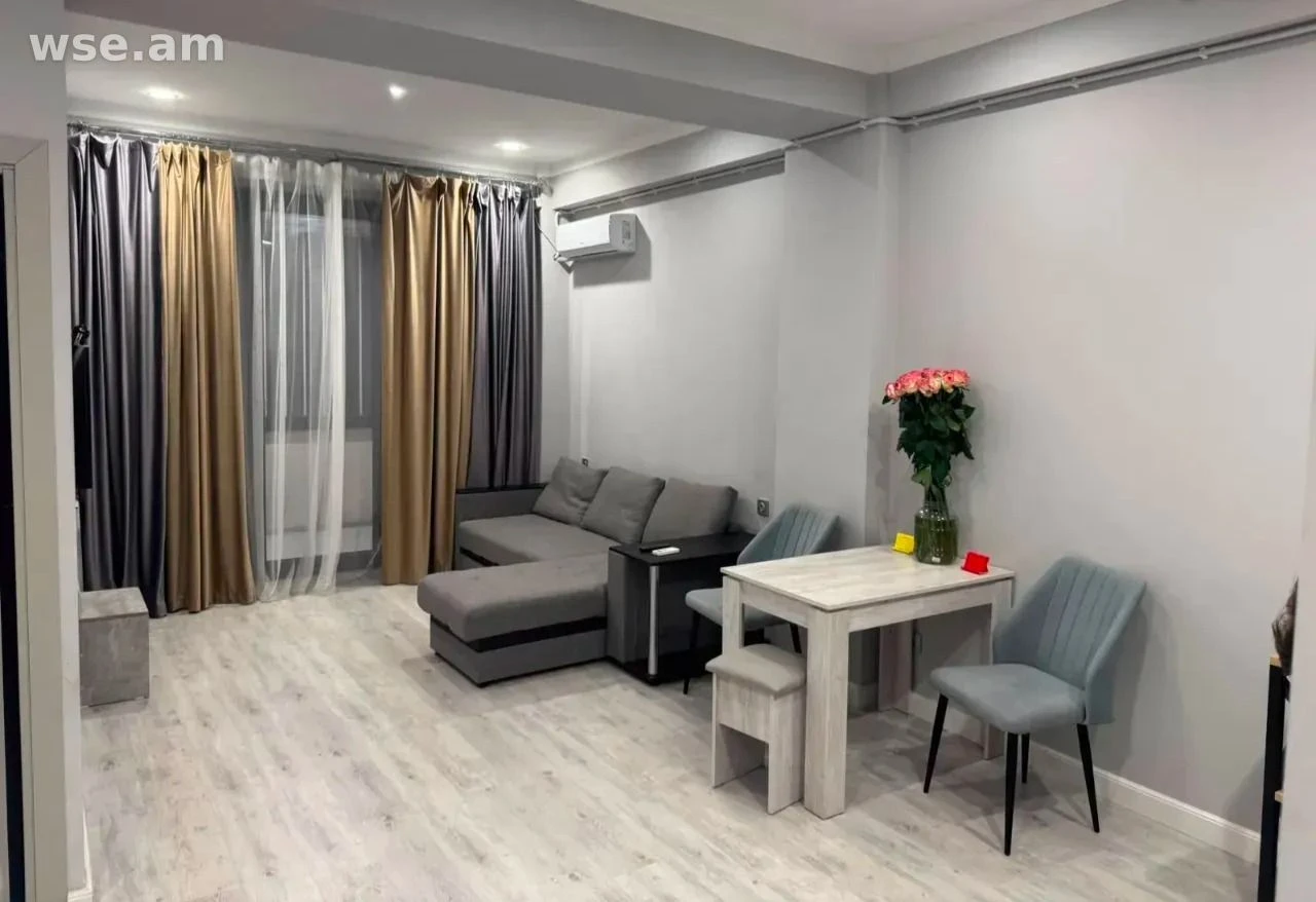 2-комн., 54 м², 1/13 эт., улица Кирка Керкоряна 29/17