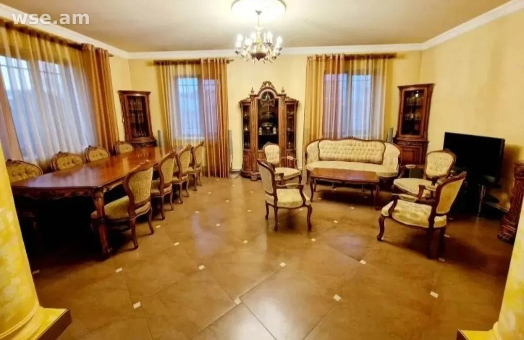 4-комн. дом, 250 м², 2-этажный, 10-я улица Вардашена