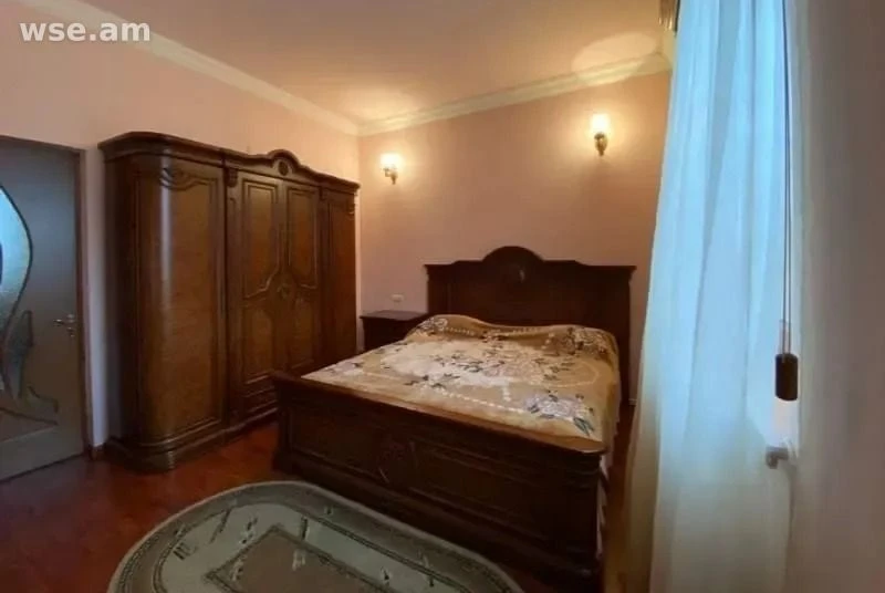 4-комн. дом, 250 м², 2-этажный, 10-я улица Вардашена