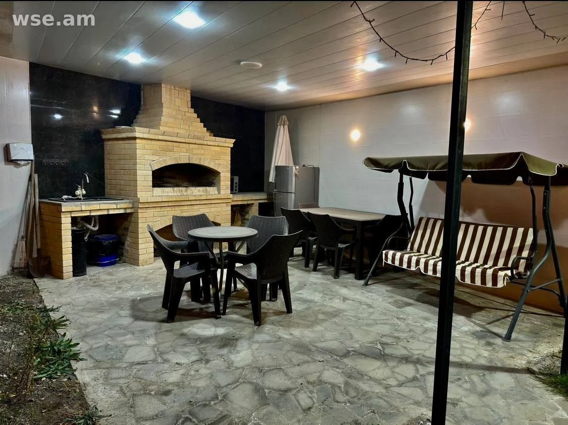 4 սենյականոց առանձնատուն, 130 քմ, 1 հարկանի, Նաիրիի փողոց 8բ