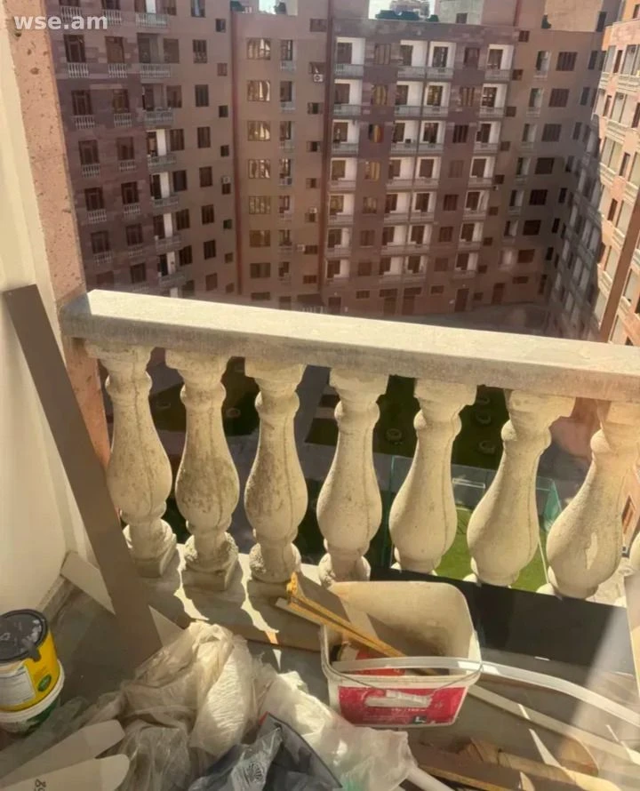 4 սենյականոց, 124 քմ, 8/8 հարկ, Նիկոգաոս Ադոնցի փողոց 2/4