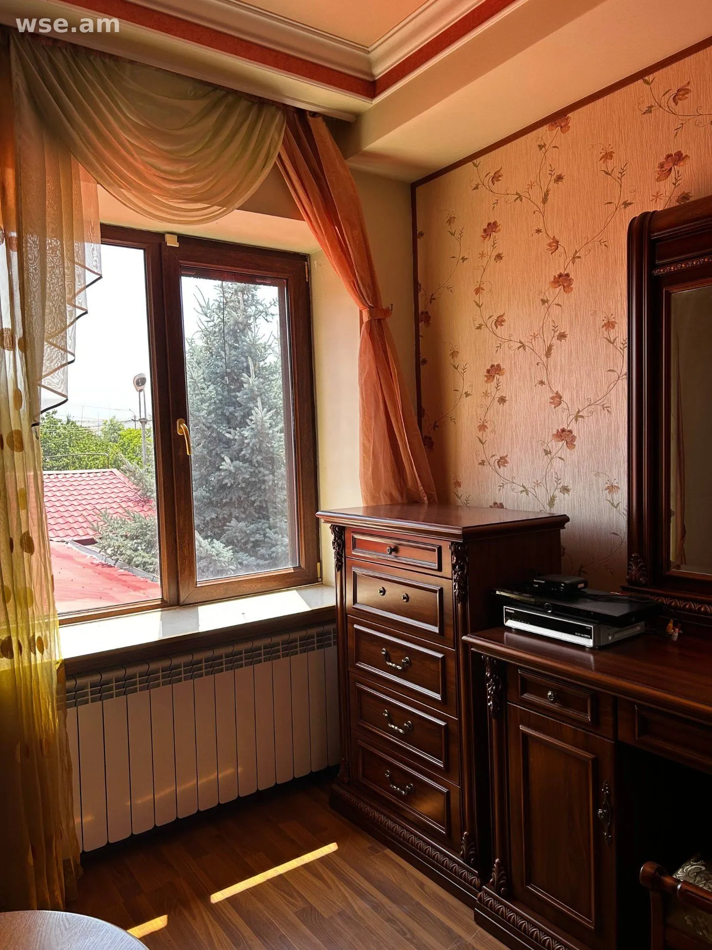 5-комн. дом, 220 м², 2-этажный, 2-я улица Цахкунк