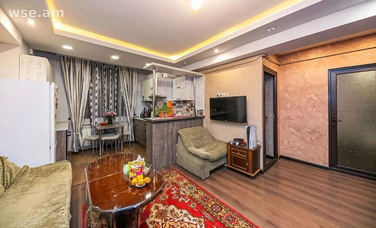 2室公寓, 43㎡, 维克托·安巴尔楚米扬街97号 — 110 000 $ | WSE.AM
