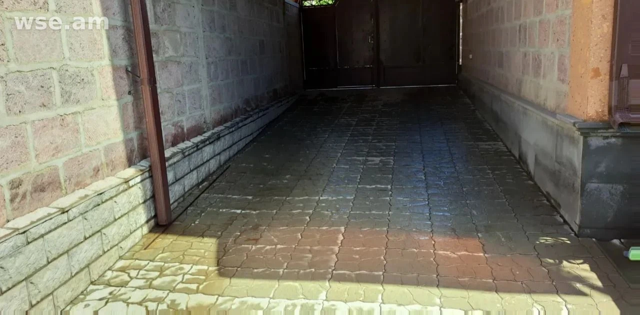 3-room house, 100 m², 2-storeyed, Paruyra Sevaka street 6