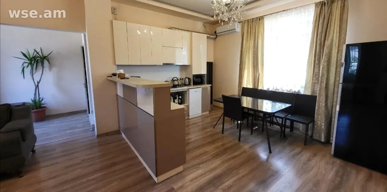 3-room house, 100 m², 2-storeyed, Paruyra Sevaka street 6