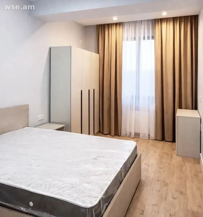 3 սենյականոց, 110 քմ, 10/18 հարկ, Անաստաս Միկոյան փողոց 64/5