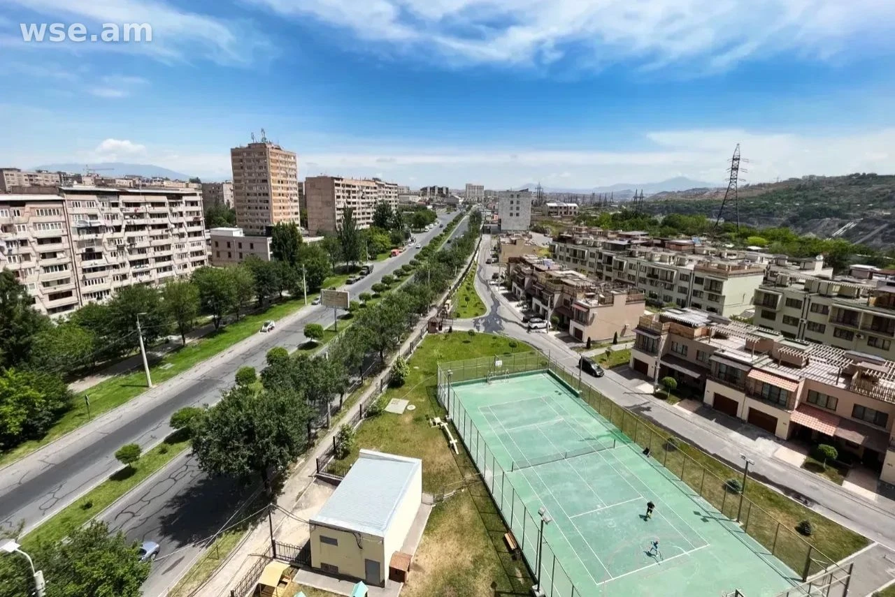 3 սենյականոց, 110 քմ, 10/18 հարկ, Անաստաս Միկոյան փողոց 64/5