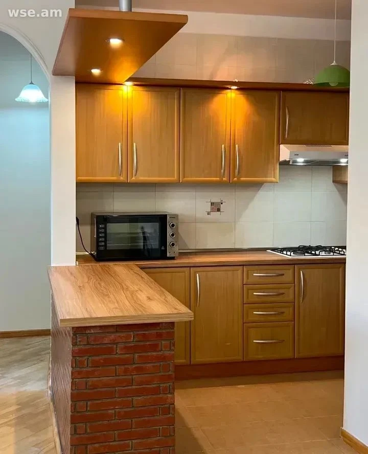 3-room, 84 m², 4/4 floor, Hayrik Muradyan street 41/3