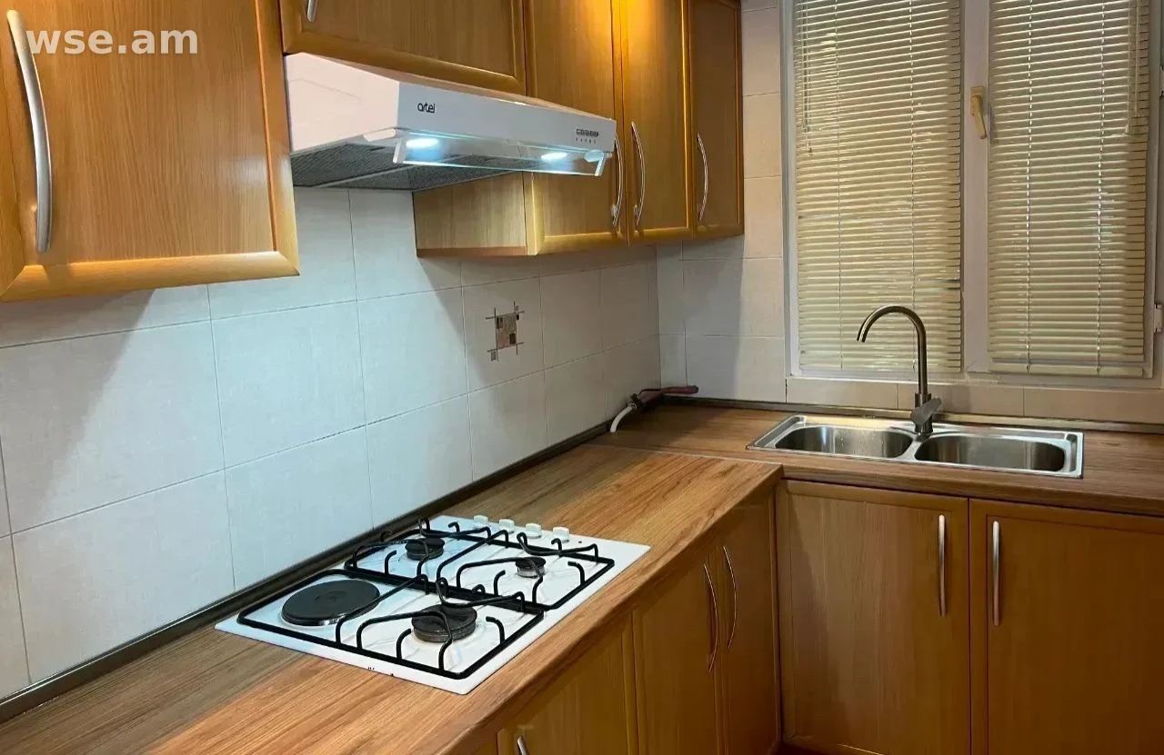 3-room, 84 m², 4/4 floor, Hayrik Muradyan street 41/3