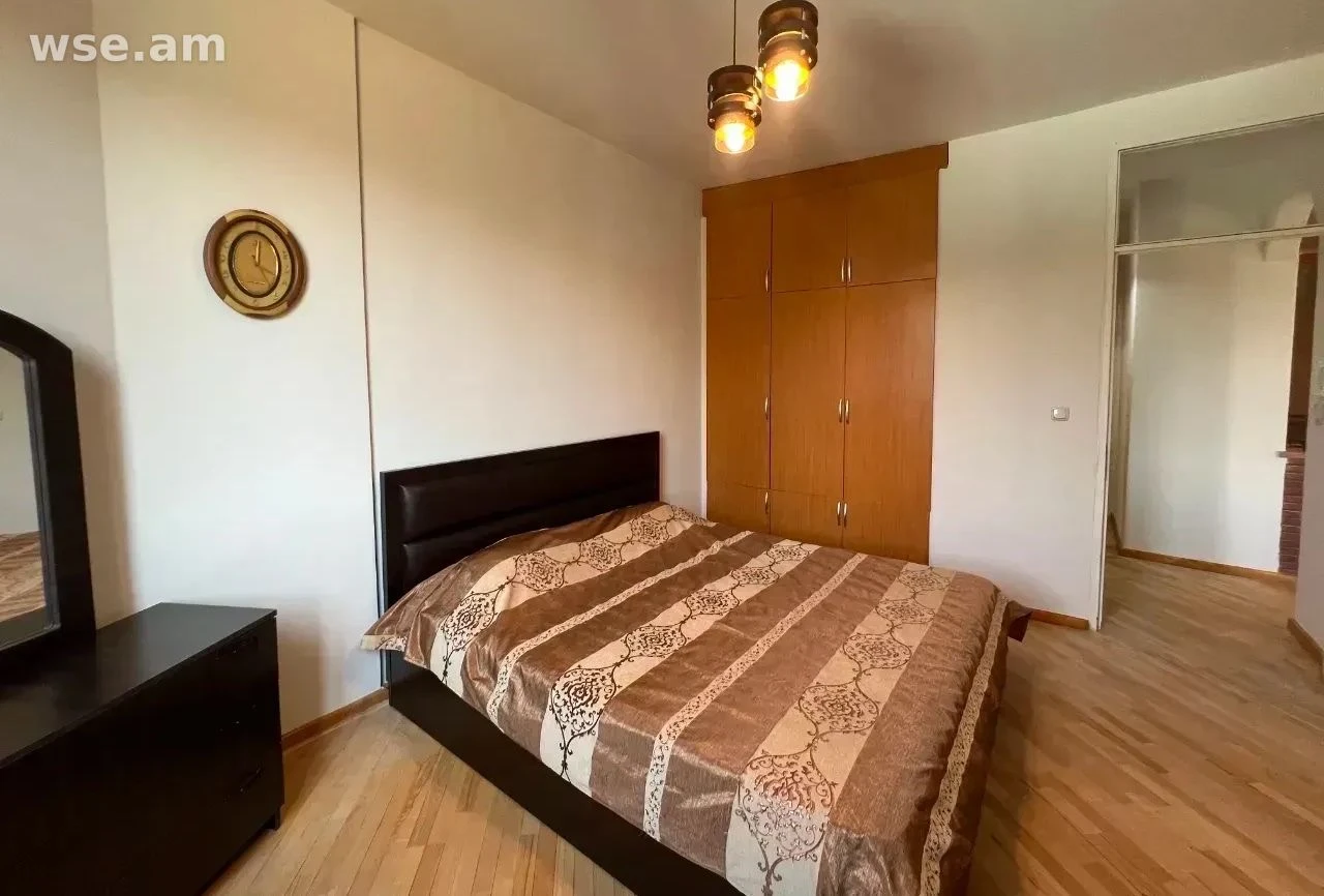 3-room, 84 m², 4/4 floor, Hayrik Muradyan street 41/3