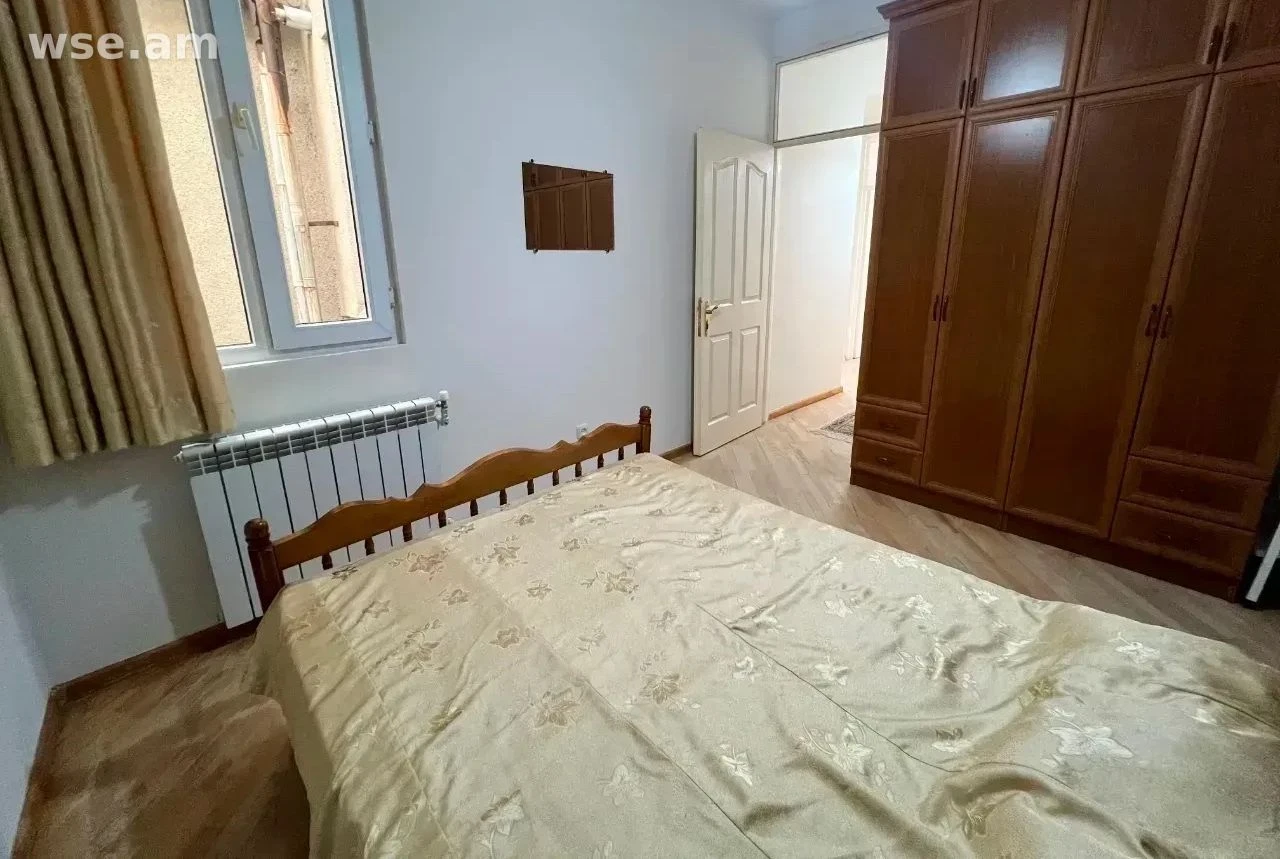 3-room, 84 m², 4/4 floor, Hayrik Muradyan street 41/3