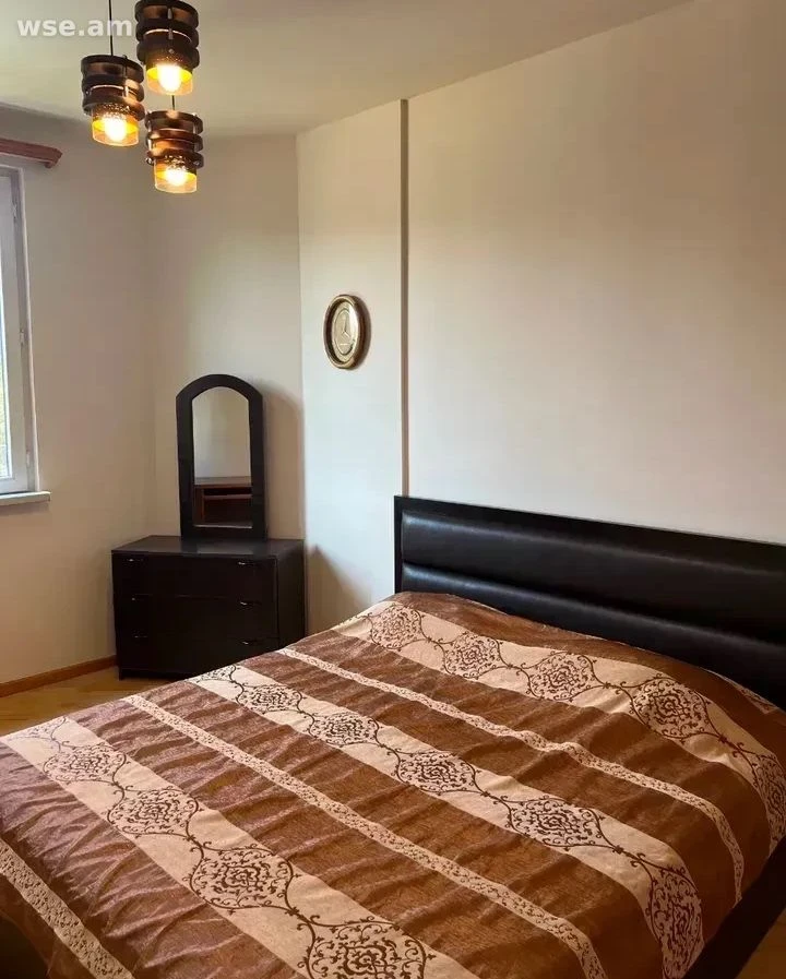 3-room, 84 m², 4/4 floor, Hayrik Muradyan street 41/3