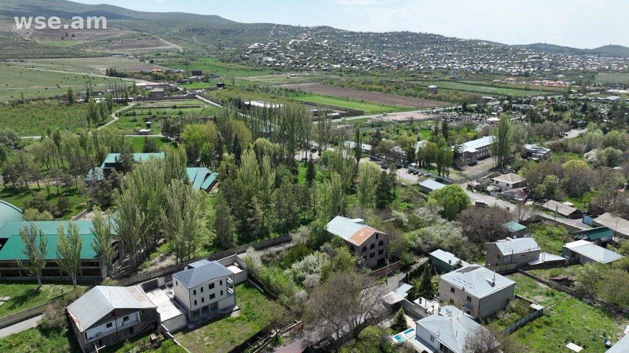 5-room house, 600 m², 3-storey, Eritasardutyun street 40