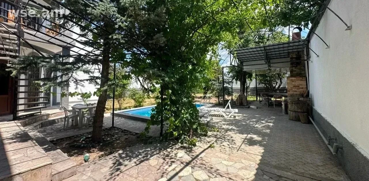 4-комн. дом, 160 м², 2-этажный, Птгни, Котайкская область