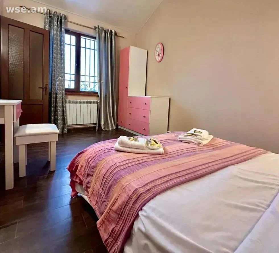 4-комн. дом, 160 м², 2-этажный, Птгни, Котайкская область
