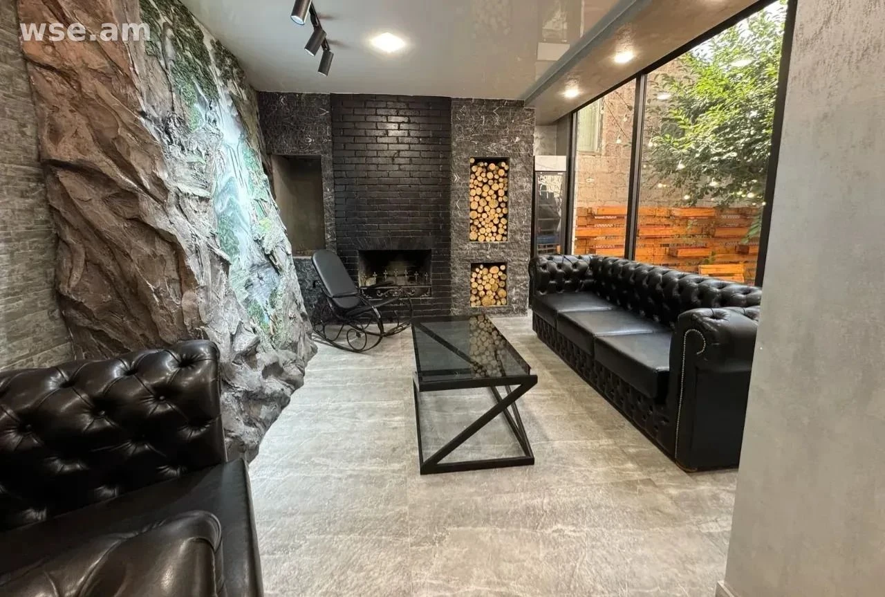 4-комн. дом, 270 м², 3-этажный, улица Ахтанак 16