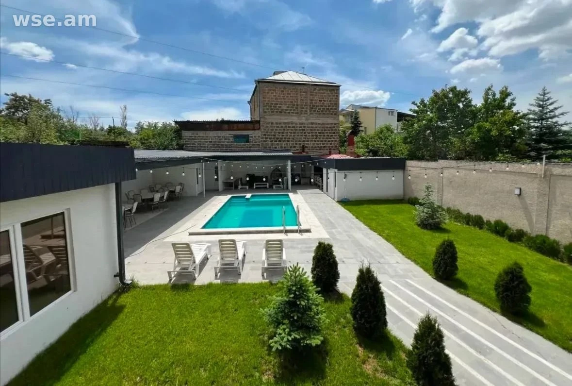 5-room house, 230 m², 3-storey, Gardening 10th Street