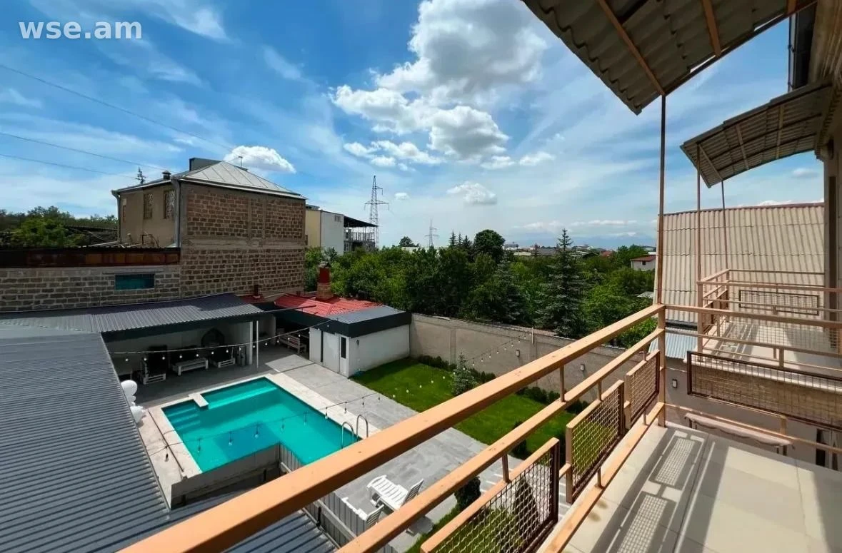5-room house, 230 m², 3-storey, Gardening 10th Street