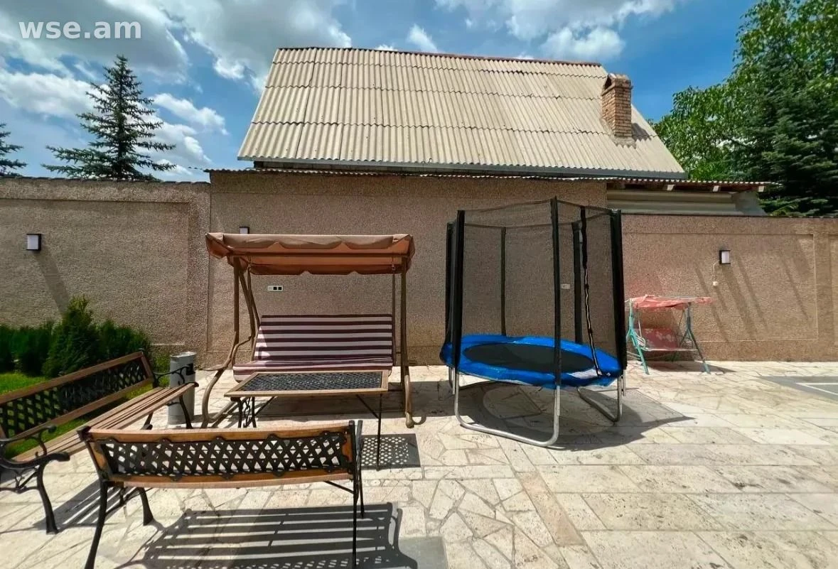 5-room house, 230 m², 3-storey, Gardening 10th Street